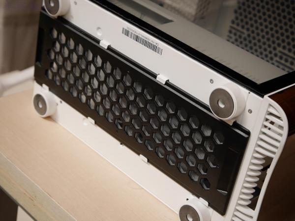 TT挑战者H3机箱联手Smart BX1 RGB 550W 电源倾情演绎RGB光效 TT挑战者H3机箱联手Smart BX1 RGB 550W 电源倾情演绎RGB光效